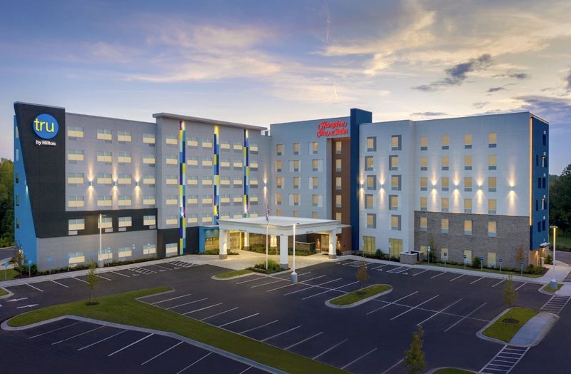 Hampton Inn & Suites Charlotte exterior